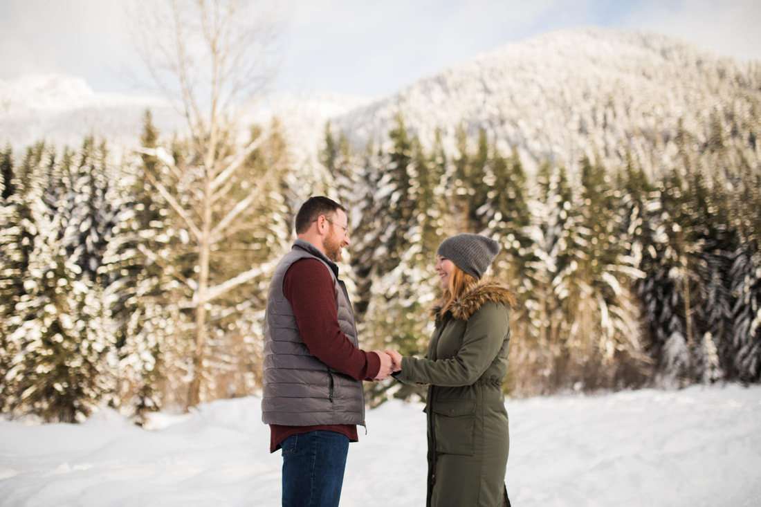 Engagement Photoshoot in Snoqualmie