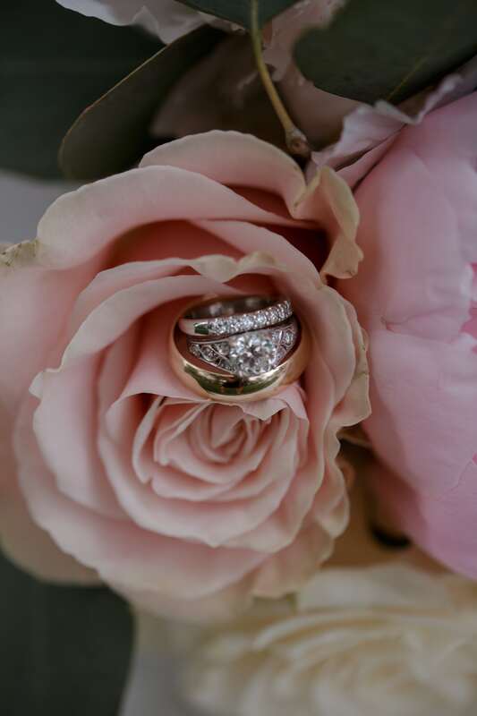 wedding rings photography