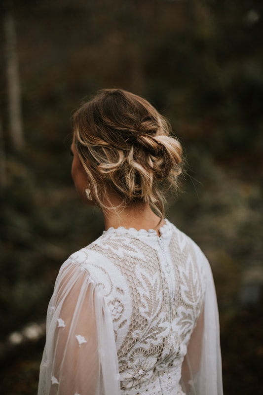 brides beautiful hair